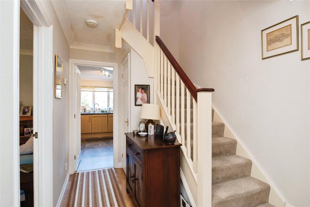 Mill Rise, Robertsbridge, East Sussex, TN32 photo 2