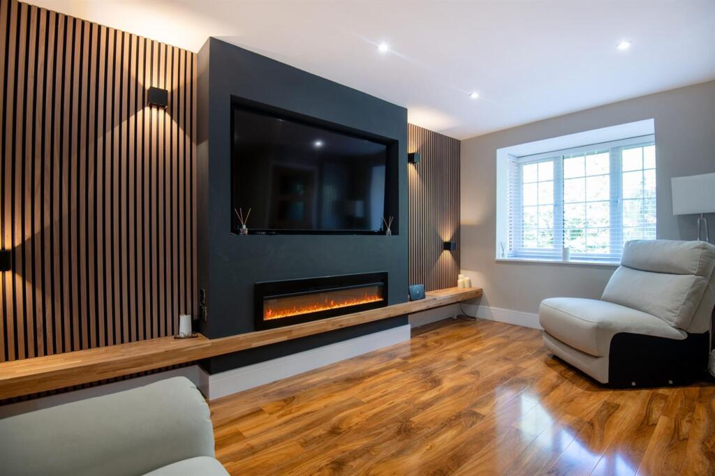 Windermere Drive, Wellingborough, NN8 - View 5