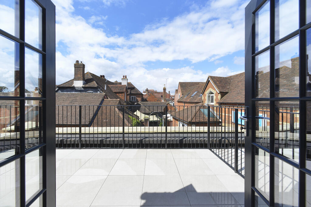 Apartment in Waverley, Cranleigh - View 5