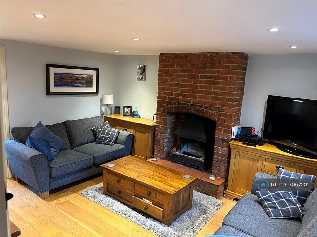 House in Milton Keynes - View 4