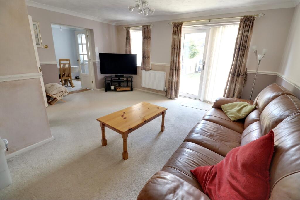 House in Havant, Hampshire - View 2