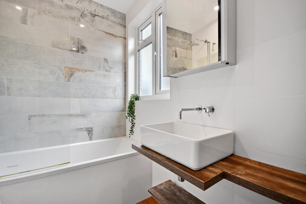 Main image of property: Chalgrove Road, London, N17