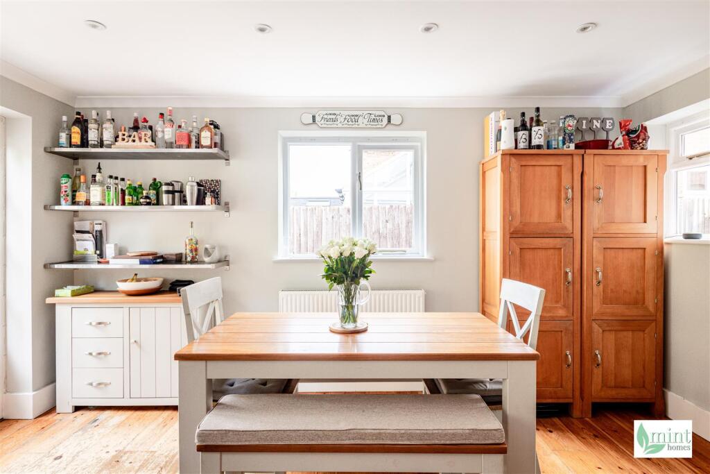 House in Kingston upon Thames - View 2