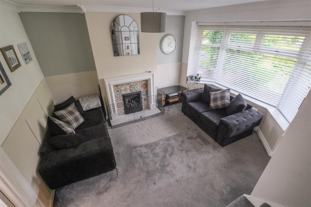 House in Calderdale, Lightcliffe - View 4