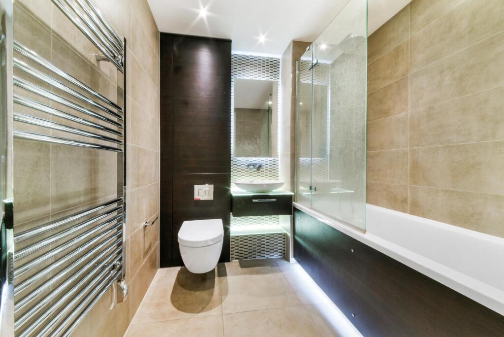 Apartment in London - More