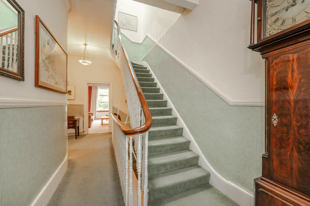 East Dulwich Grove,  East Dulwich, SE22 photo 2