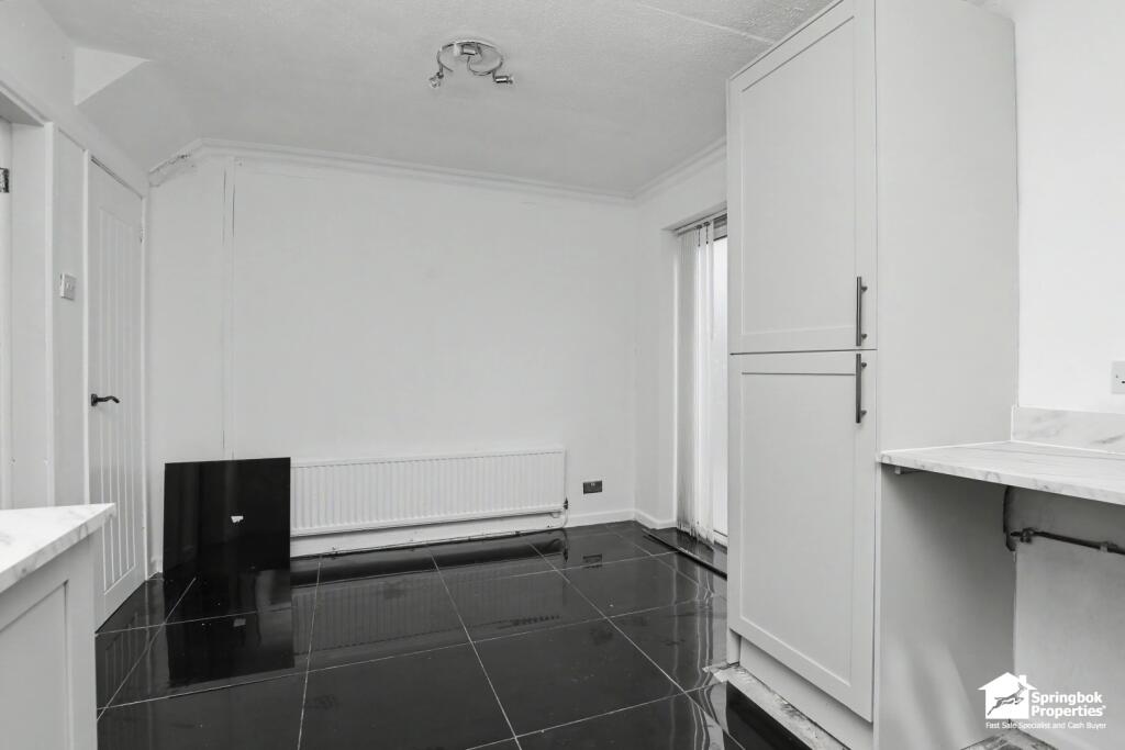House in St Helens, Liverpool City Region - View 5