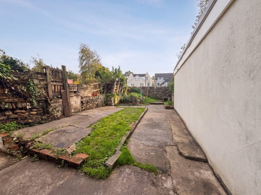 House in Cardiff - More