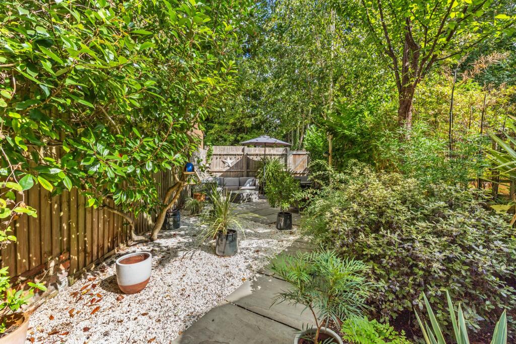 House in Winchester, Harestock, Fulflood - View 4