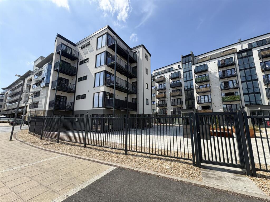 Main image of property: Martin Court, Hastings, TN34 1DY