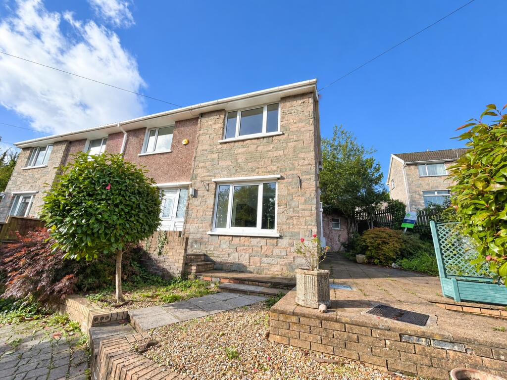 Heol Coed Leyshon, Coytrahen, Bridgend