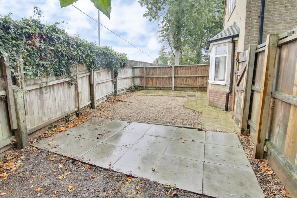 House in Peterborough - View 4