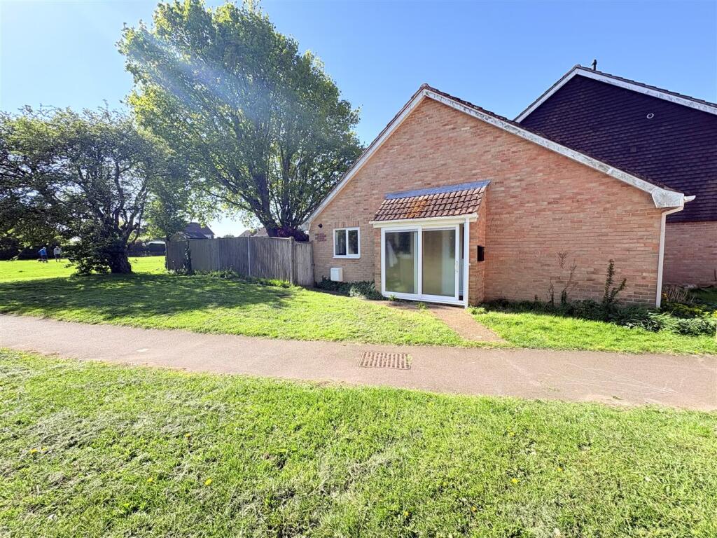 Main image of property: Fitzwilliam Avenue, Stubbington, Fareham