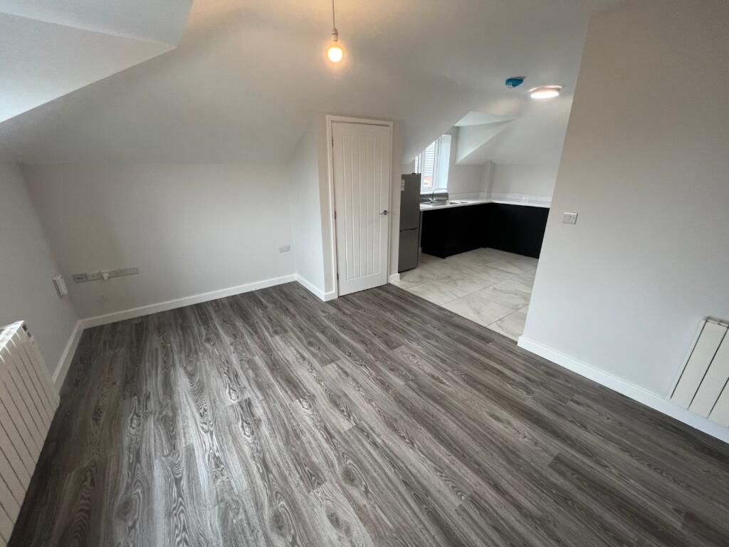 Apartment in Derby - View 4