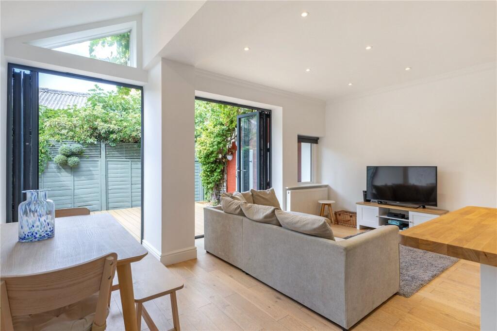 Apartment in London - View 4