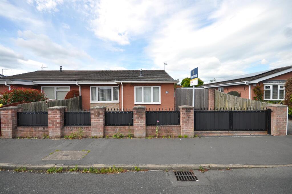 Main image of property: Pennine Road, Thorne, Doncaster, DN8