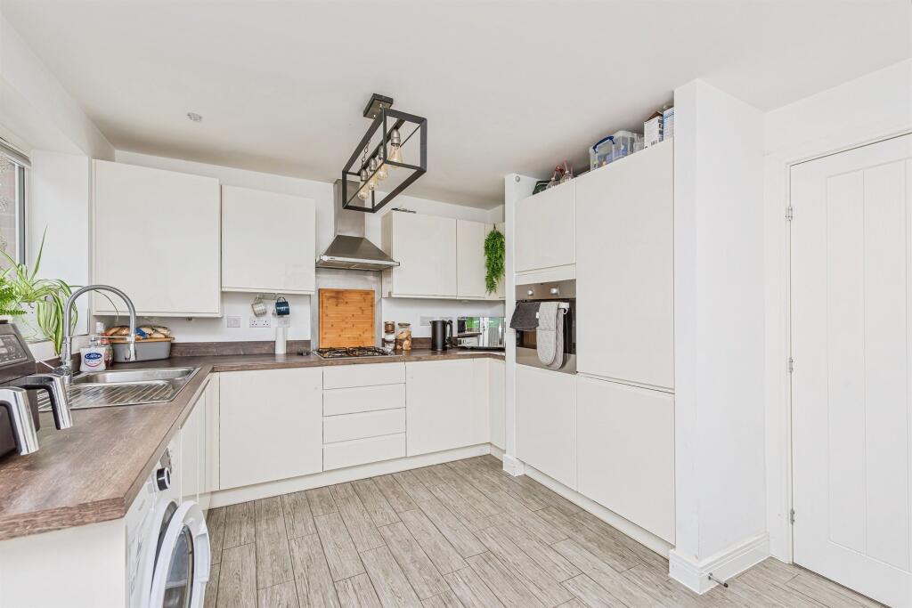 Additional image 6 of Meadow Way, Tamworth