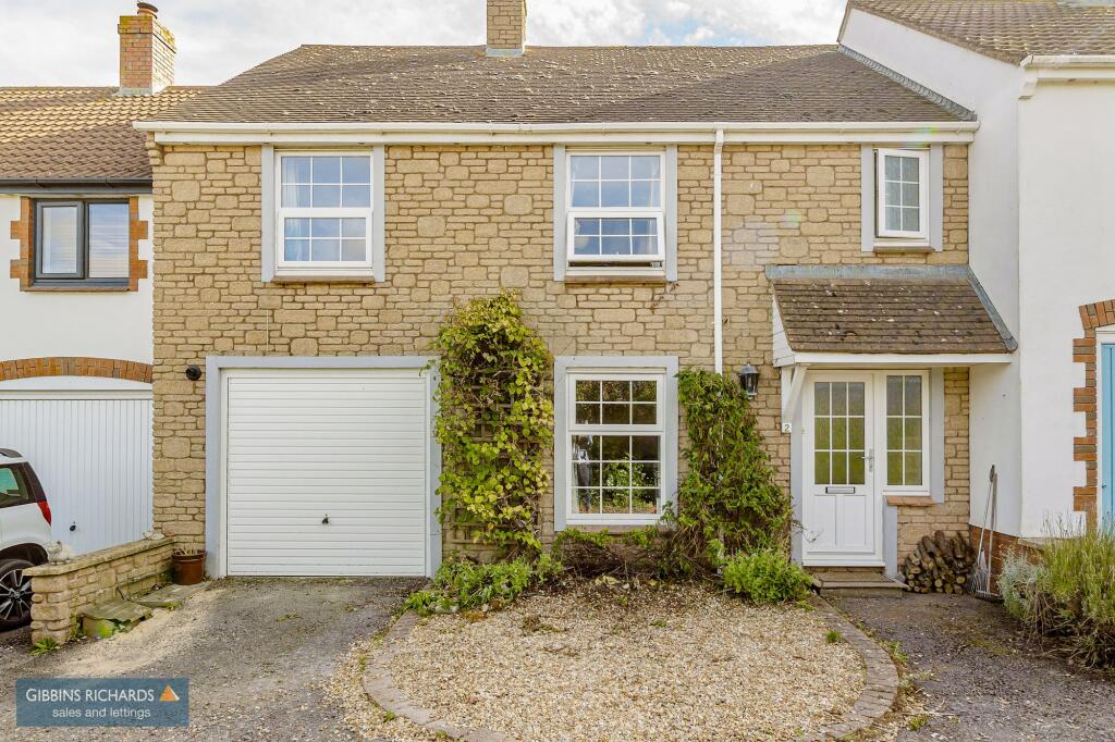 House in Cannington - More