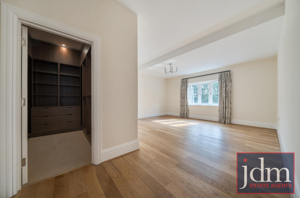 Apartment in Bromley - View 4