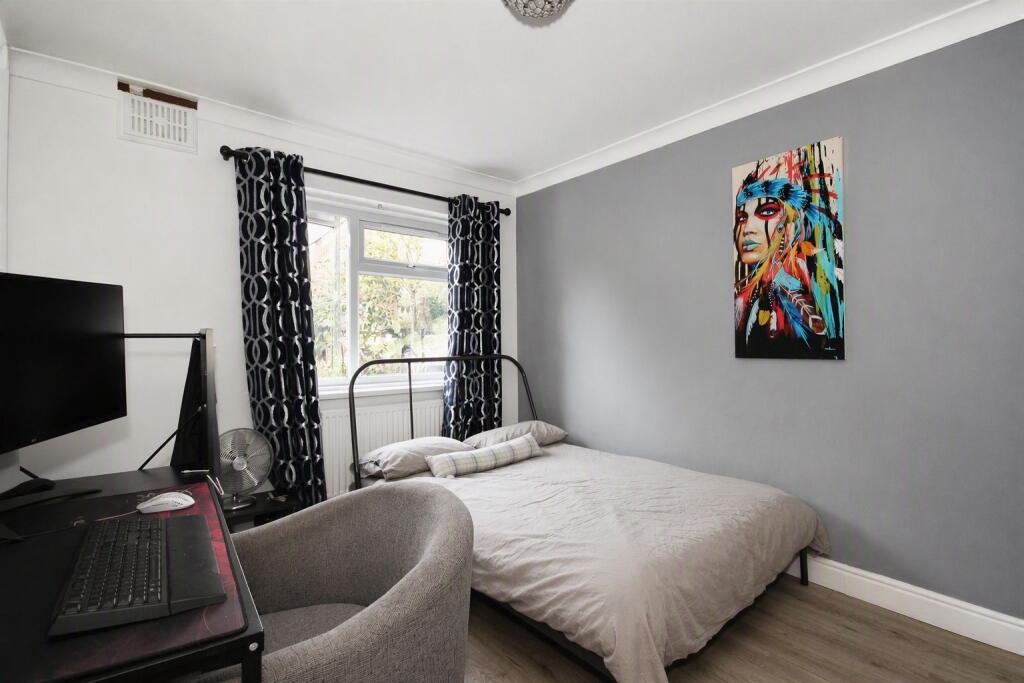 House in Warwick, Milverton, Royal Leamington Spa - More