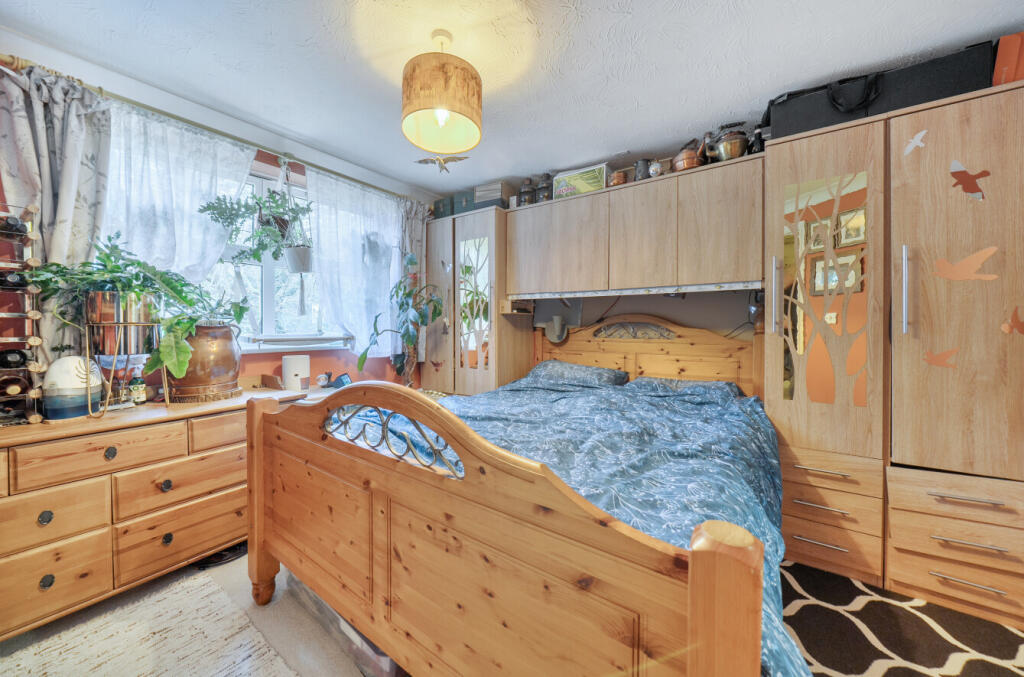 Apartment in Bracknell - View 5