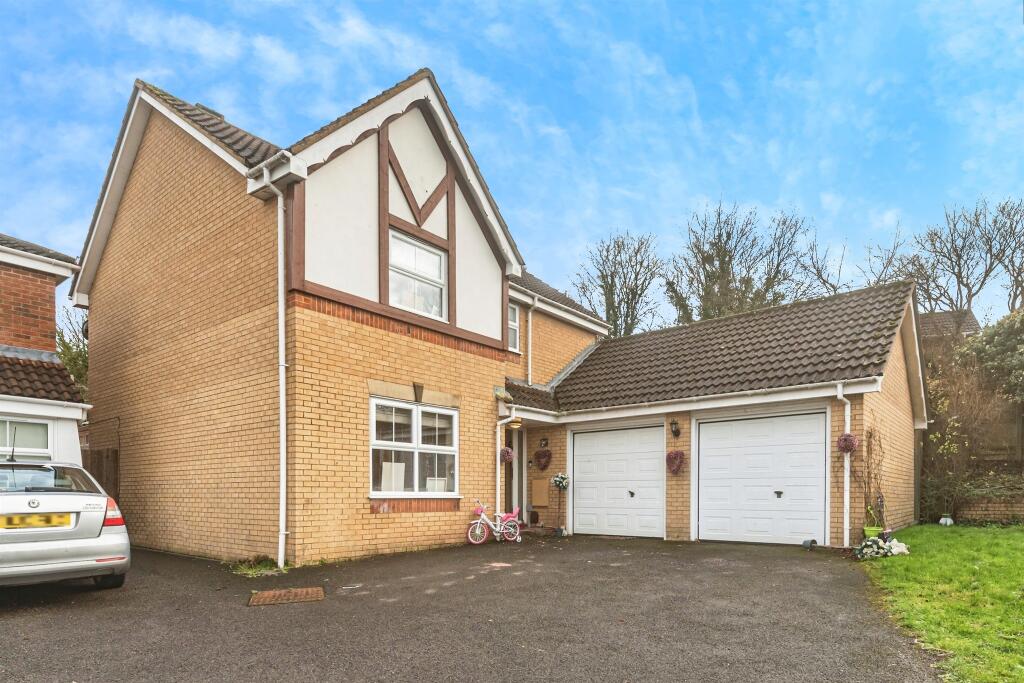 Main image of property: Chilton Ridge, Hatch Warren, Basingstoke