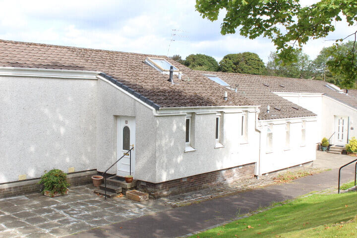 3-bed terraced on 2 Newburgh, North Barr, Erskine PA8 6EG, £150,000