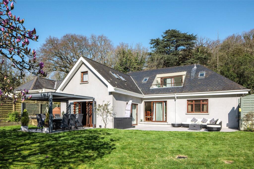 Main image of property: Le Chemin Des Pietons, Le Mont Les Vaux, St. Brelade, Jersey, JE3