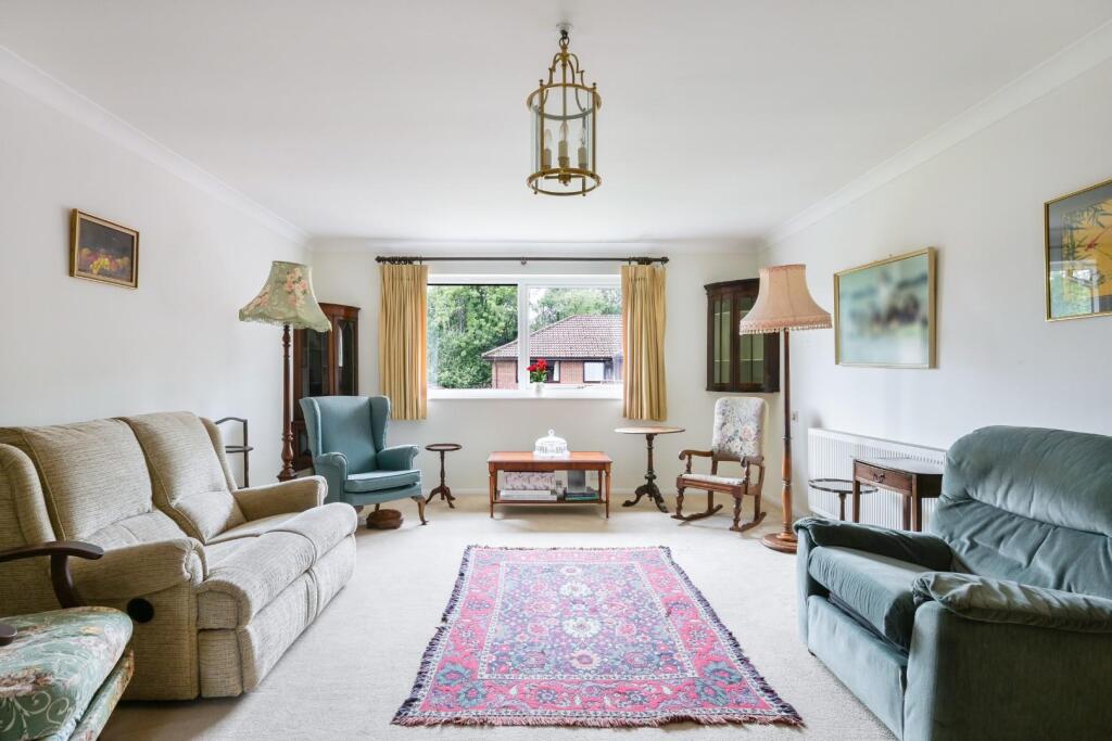 Apartment in Tadworth - View 2