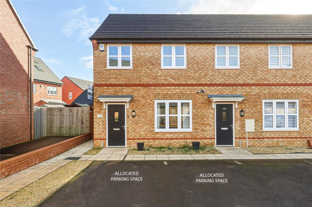 3-bed terraced on Yarrow Place, Ampthill, Bedfordshire, MK45, £389,995