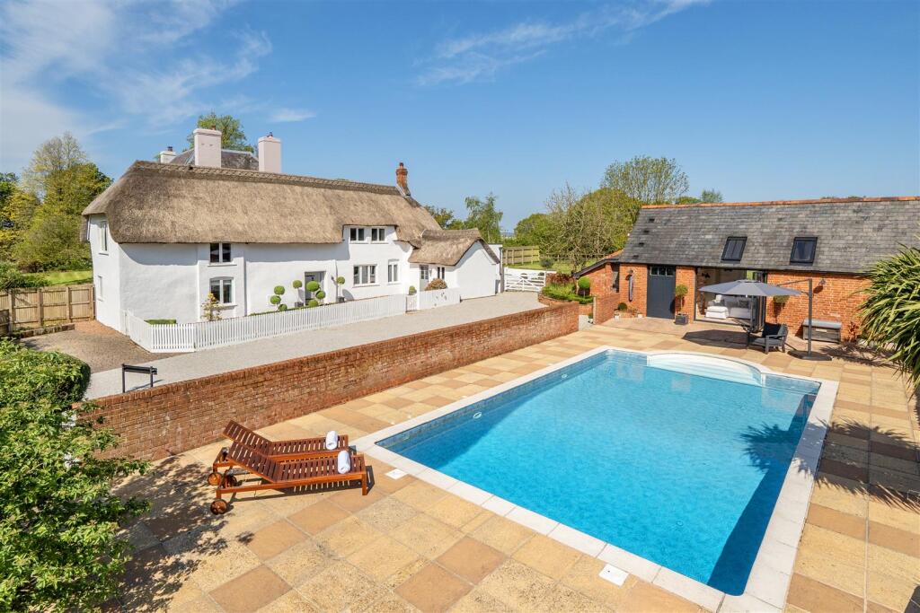 Main image of property: Farringdon, Exeter