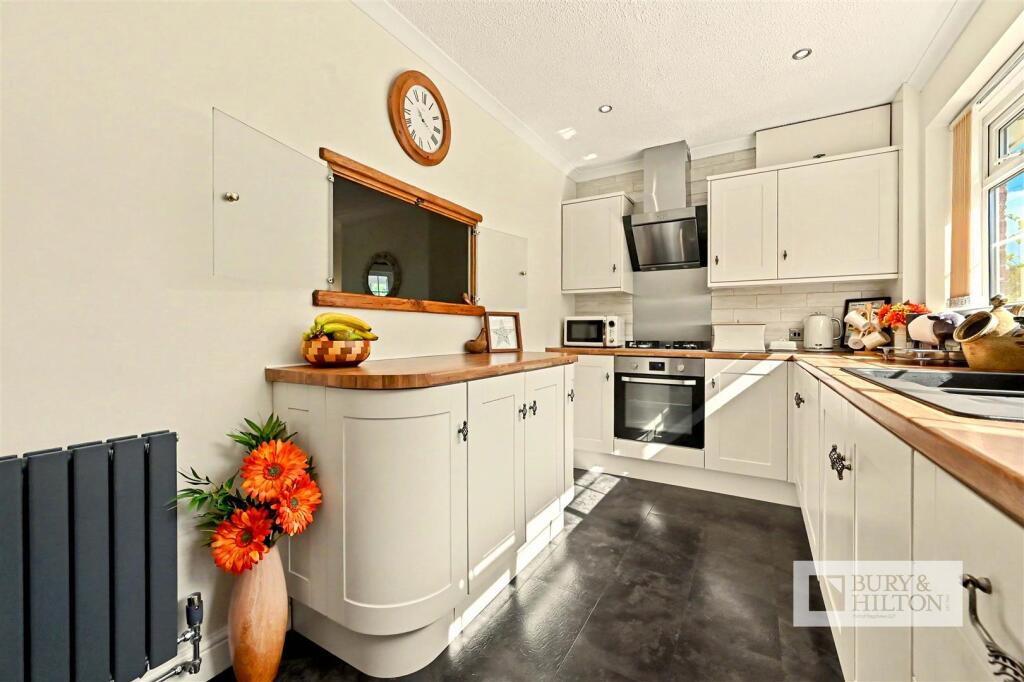 House in Stoke-on-Trent, Baddeley Edge - More