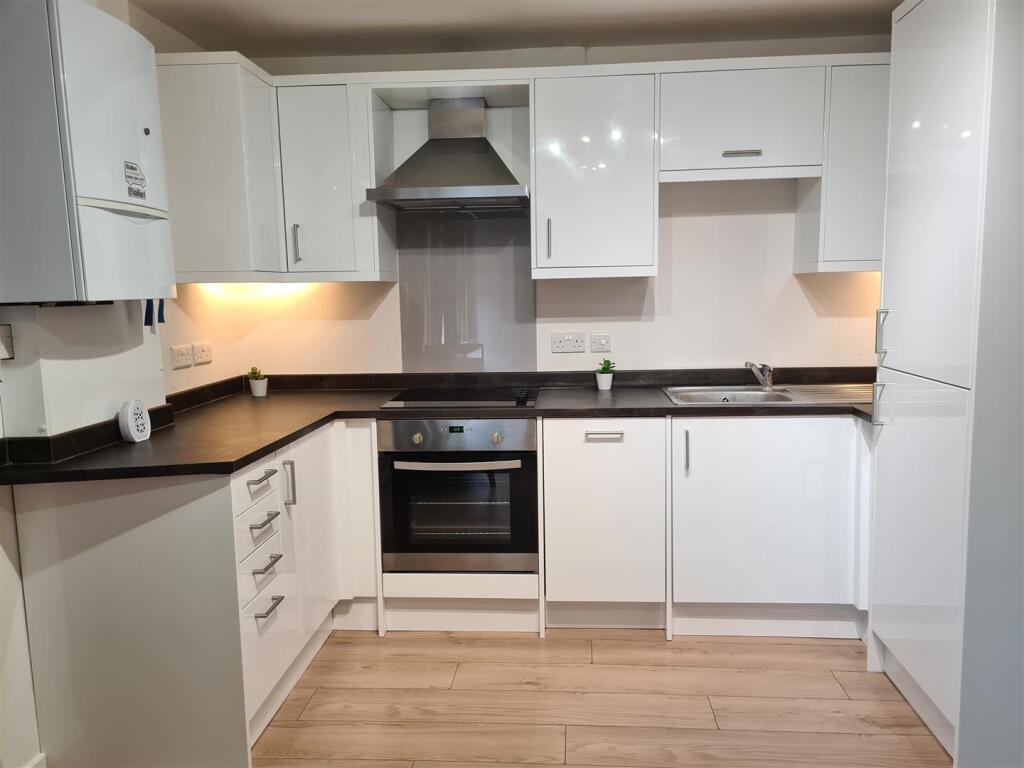 Main image of property: Rooms available at 17 The Forum, Tiverton Way, Cambridge