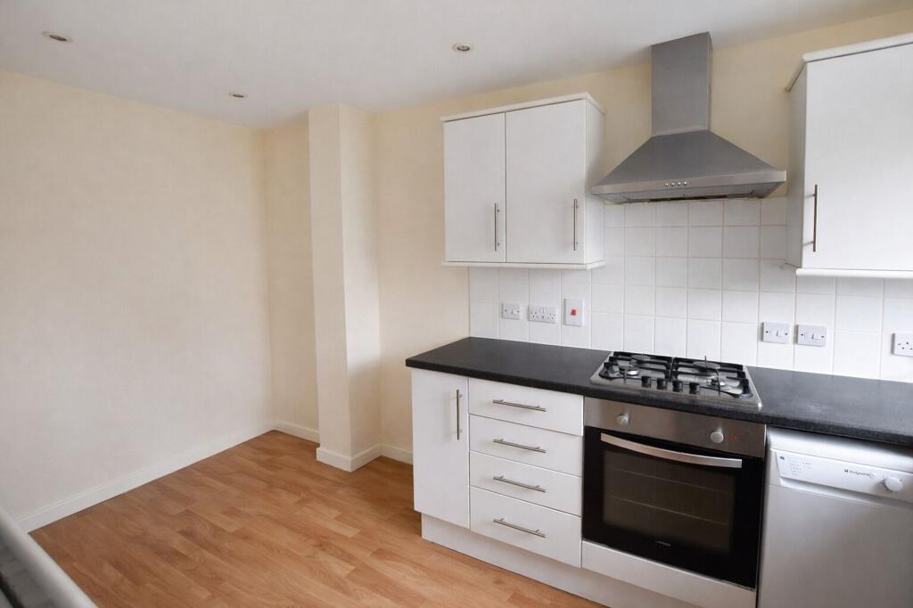 Harrisons Walk, Thrapston, NN14 photo 3