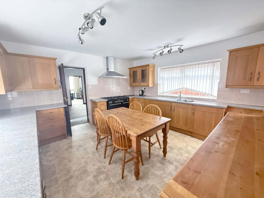 House in Sefton, Liverpool City Region - View 5