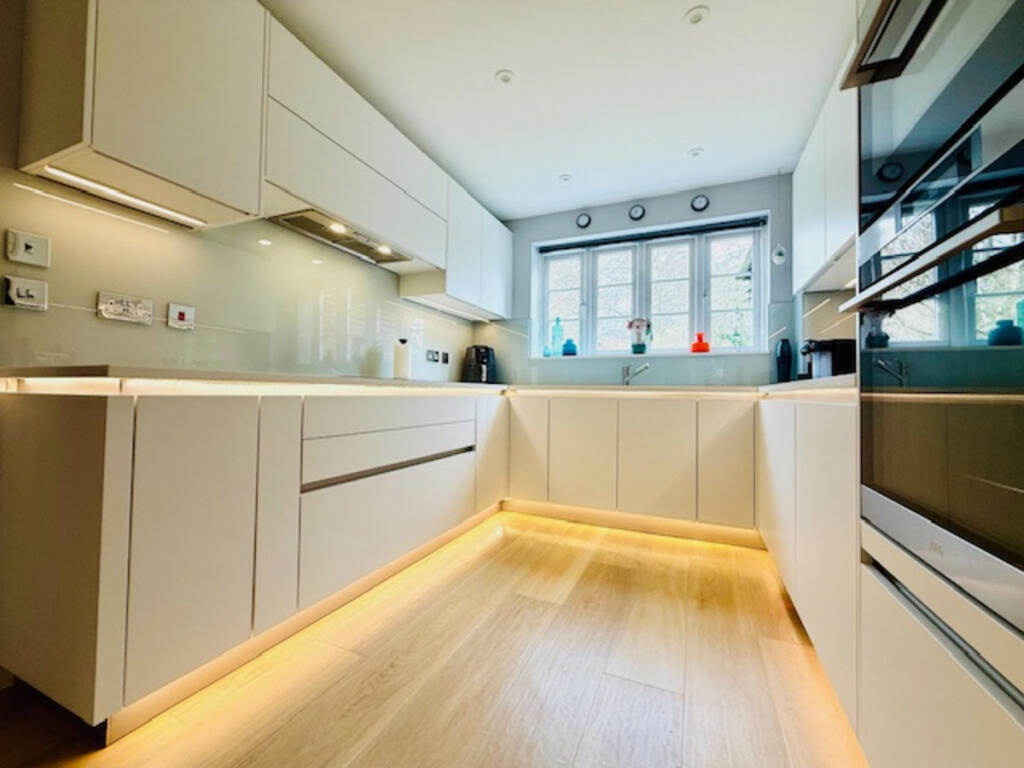 Riverbank, Hemel Hempstead, HP1 - More