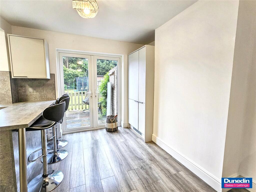 Groveley Lane, Longbridge, B31 photo 5