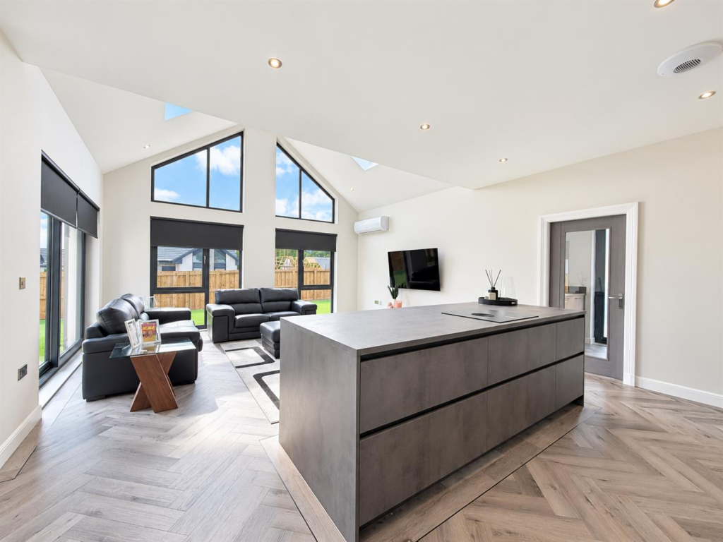House in Motherwell - View 5