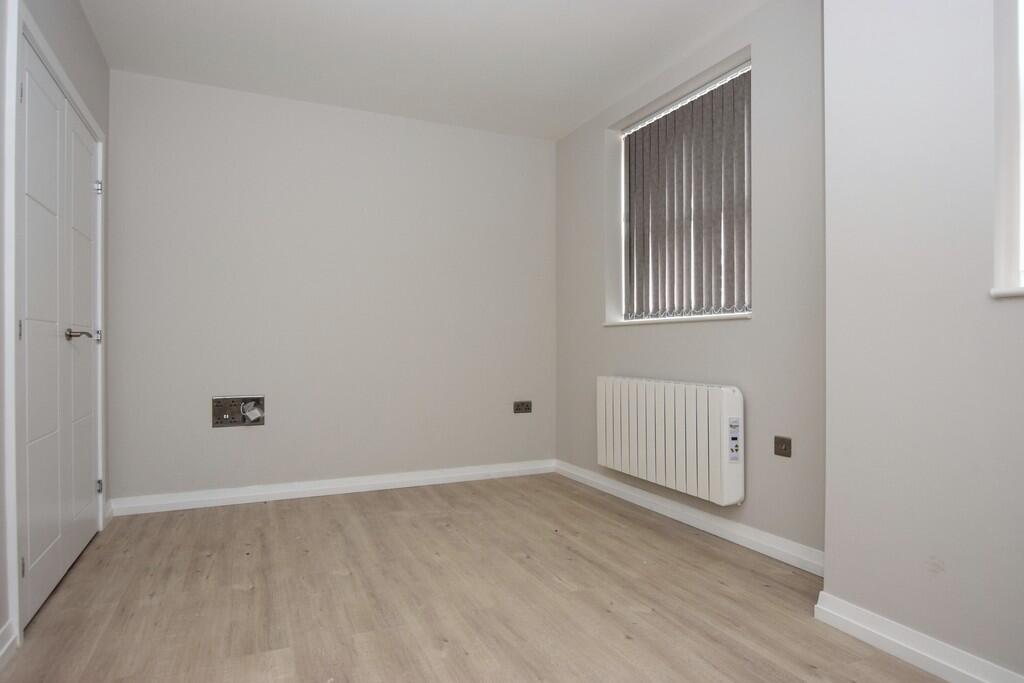 Apartment in Hinckley, Lash Hill - View 2