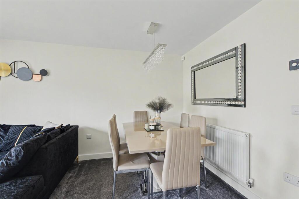 House in Nottingham, Field Farm, Stapleford - View 4