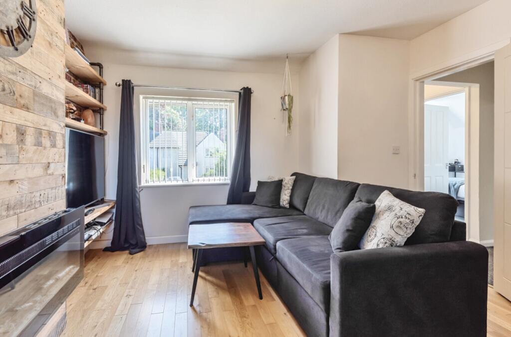 Apartment in Gedling, Daybrook - More