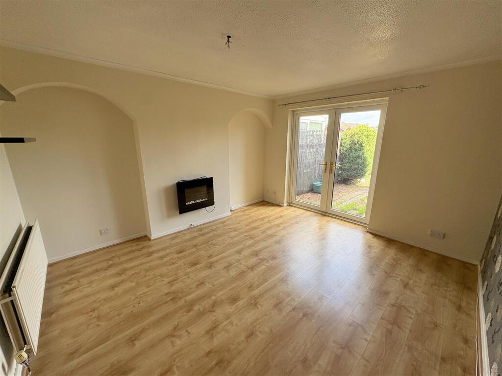 House in Darlington - More