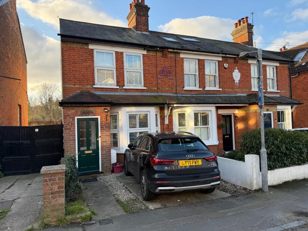 3-bed house on Park Road, Brentwood, £575,000