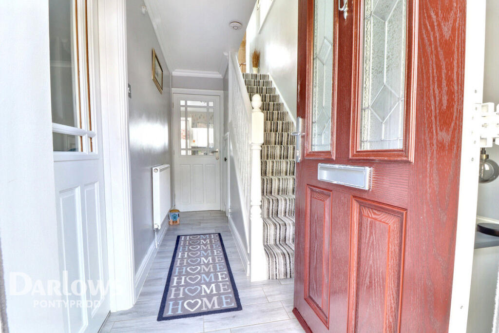 Priory Close, Pontypridd photo 3