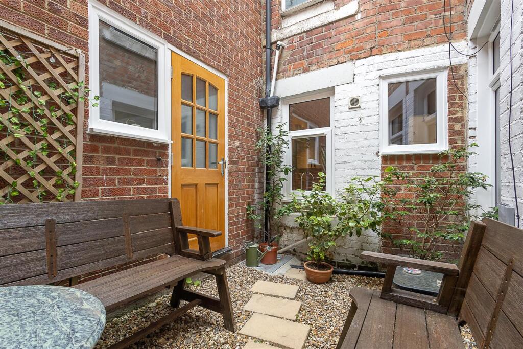 Property photo 8