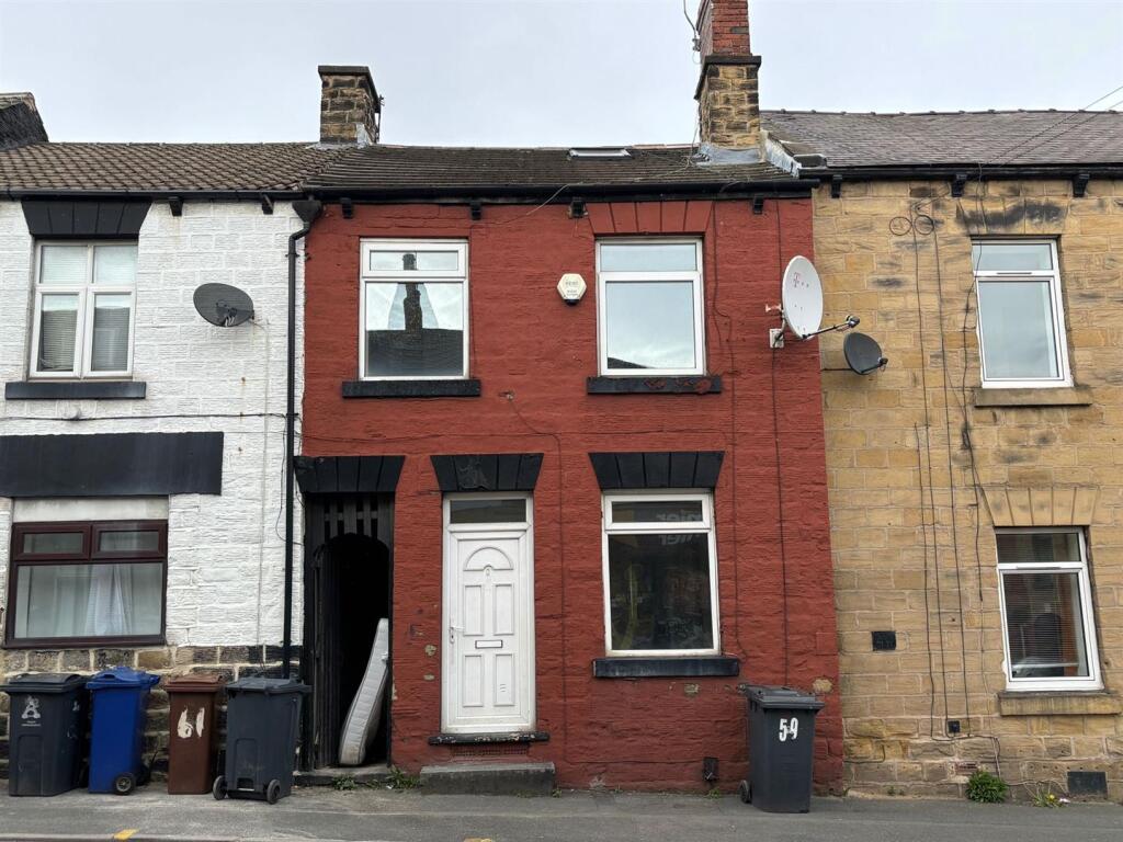 Main image of property: Dodworth Road, Barnsley, S70