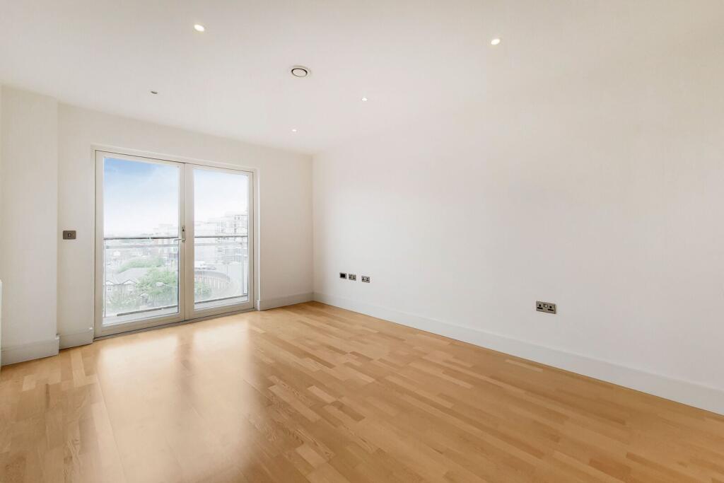 Apartment in Harrow - View 5