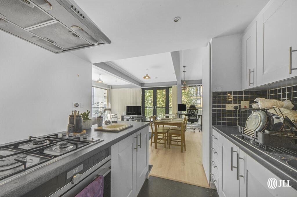 Apartment in London - More