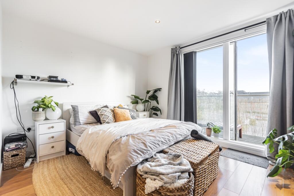 Apartment in London - View 2