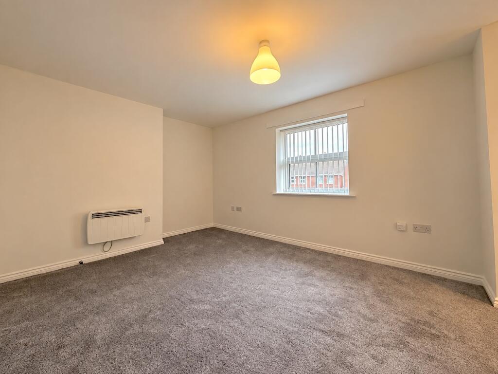 House in Walsall - View 5